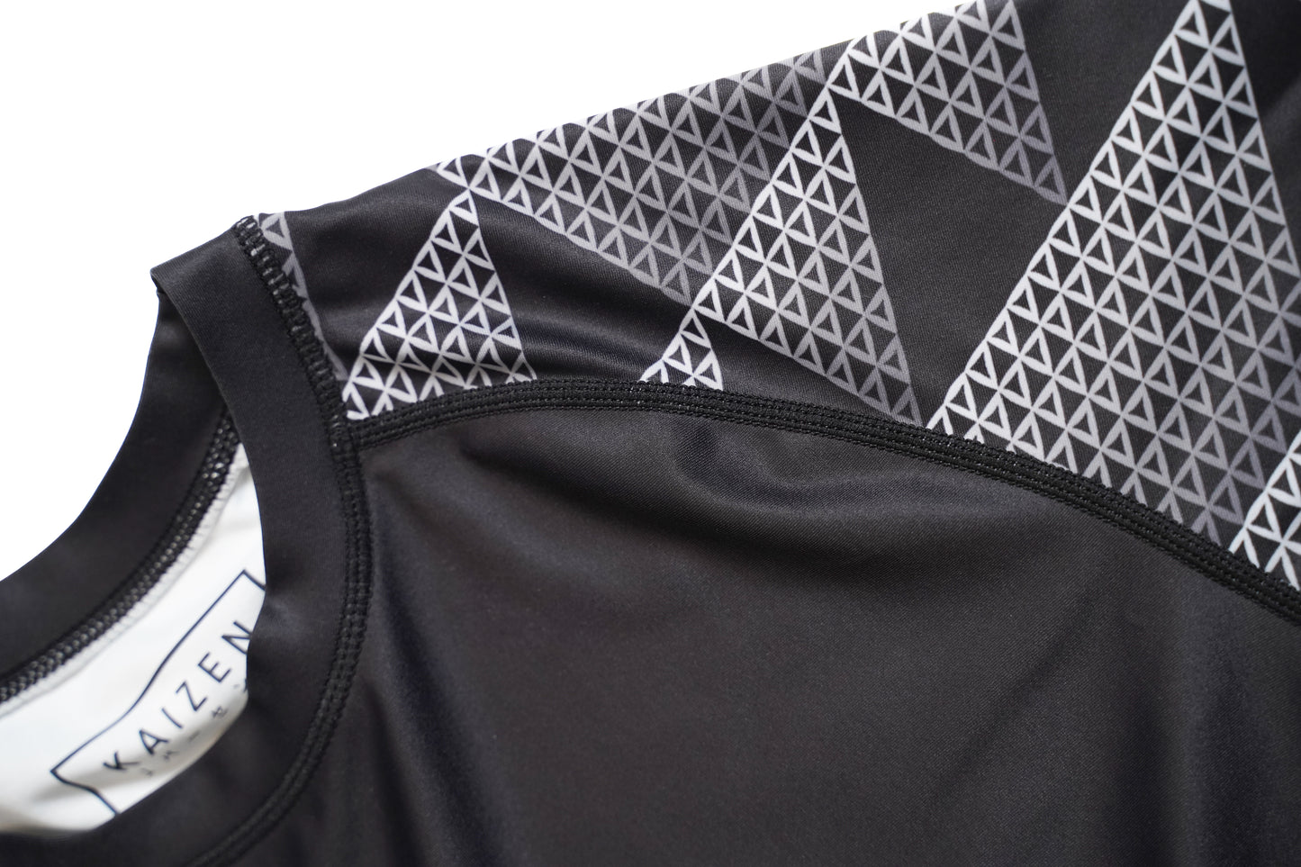 MAINICHI RASHGUARD - BLACK LS